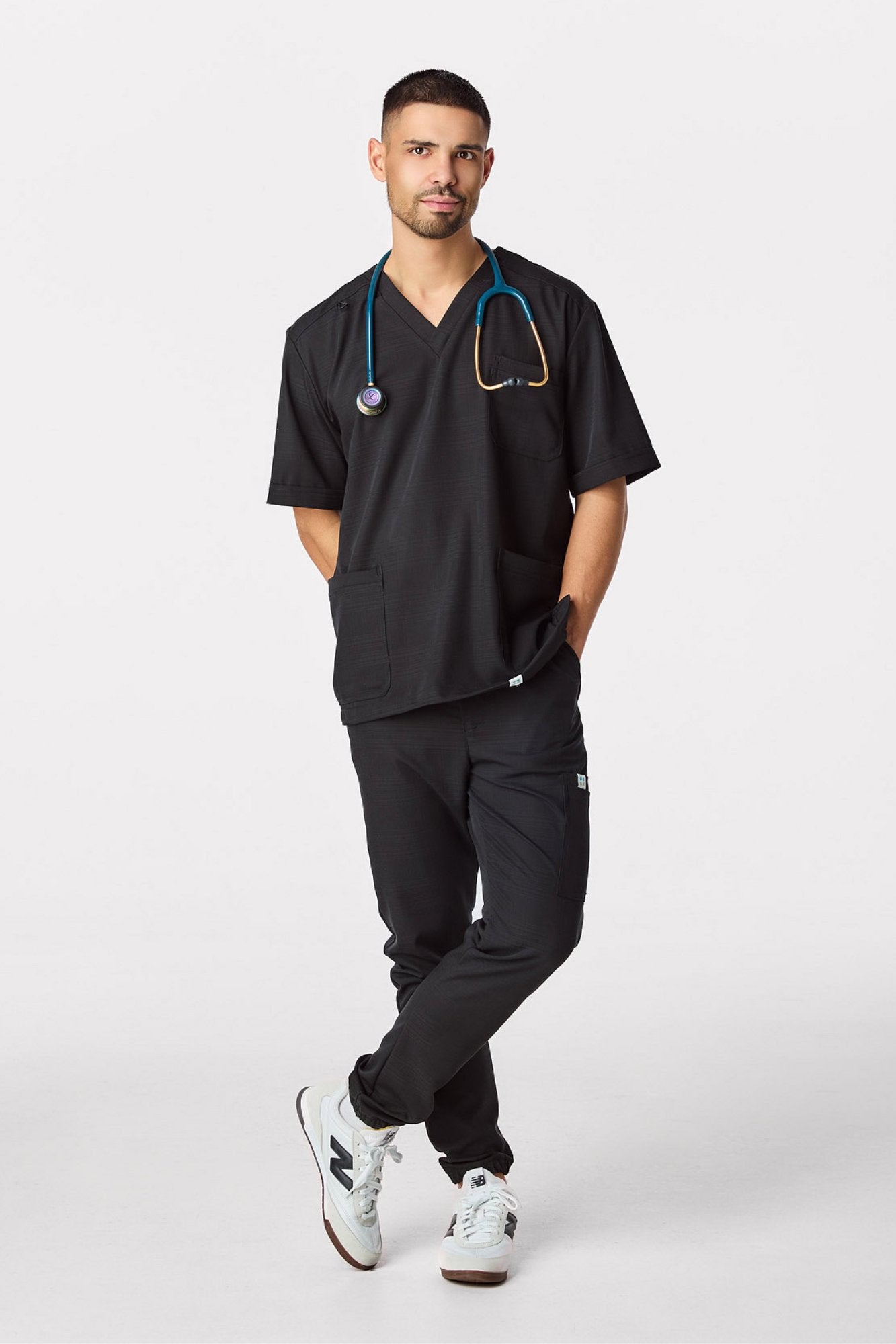 emanno-axis-premium-crna-prednja