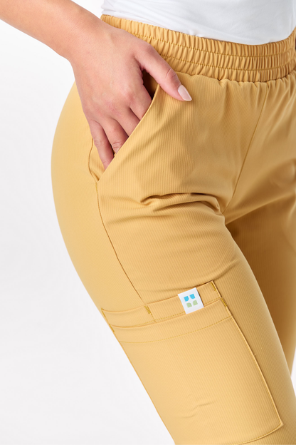 emanno-core-premium-zuta-detalj1