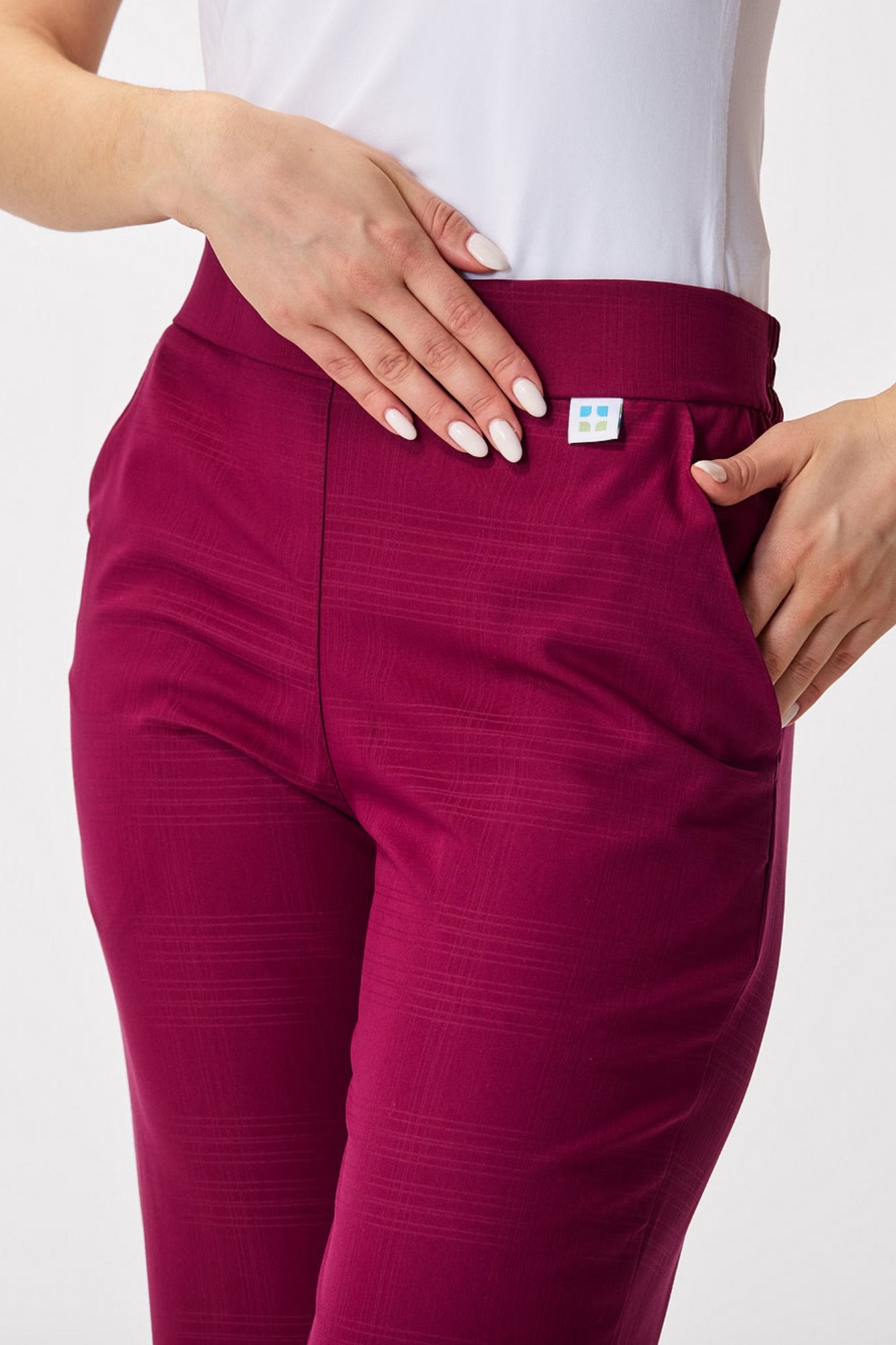 emanno-form-premium-tamna magenta-detalj