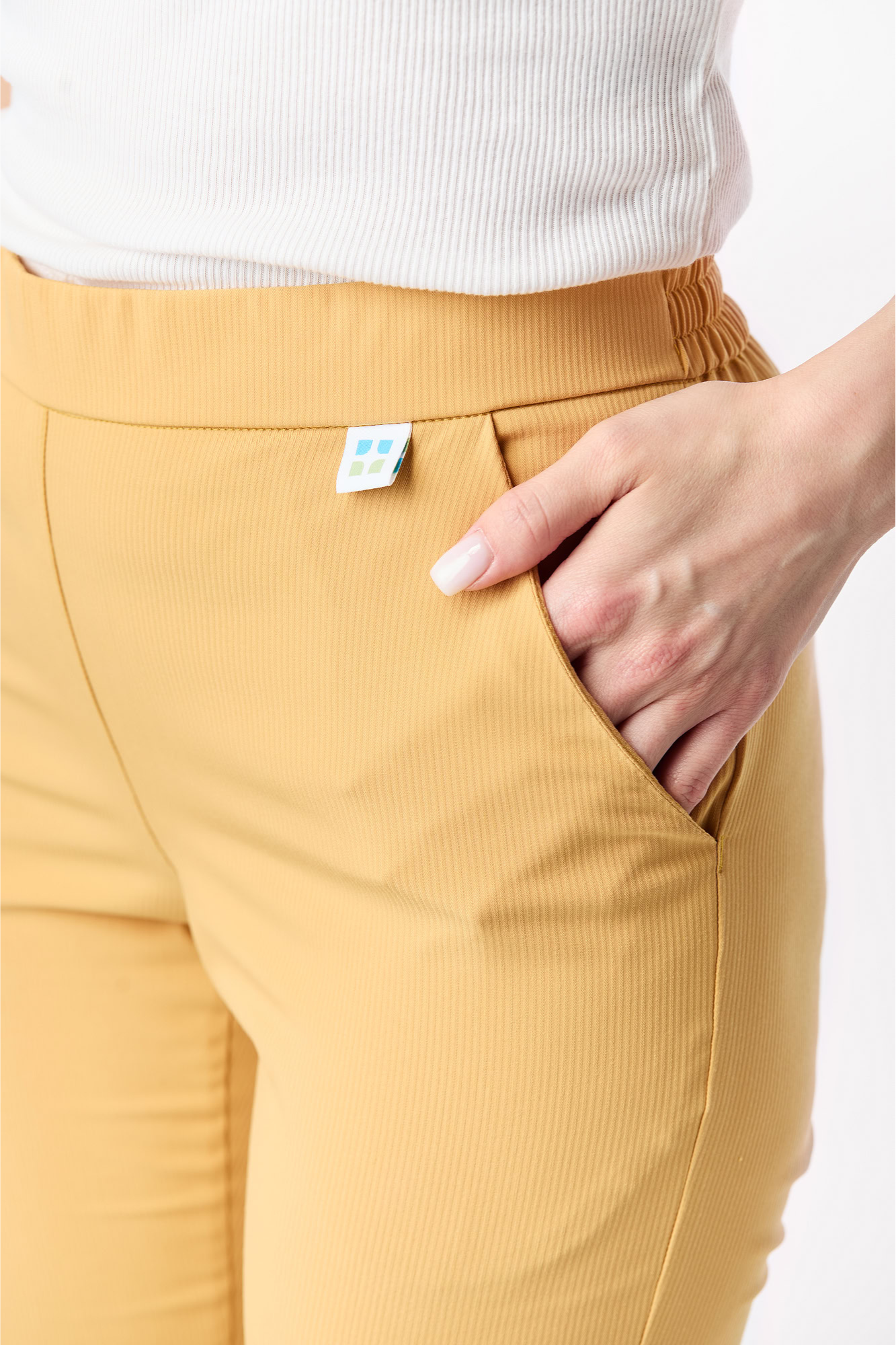 emanno-form-premium-zuta-detalj